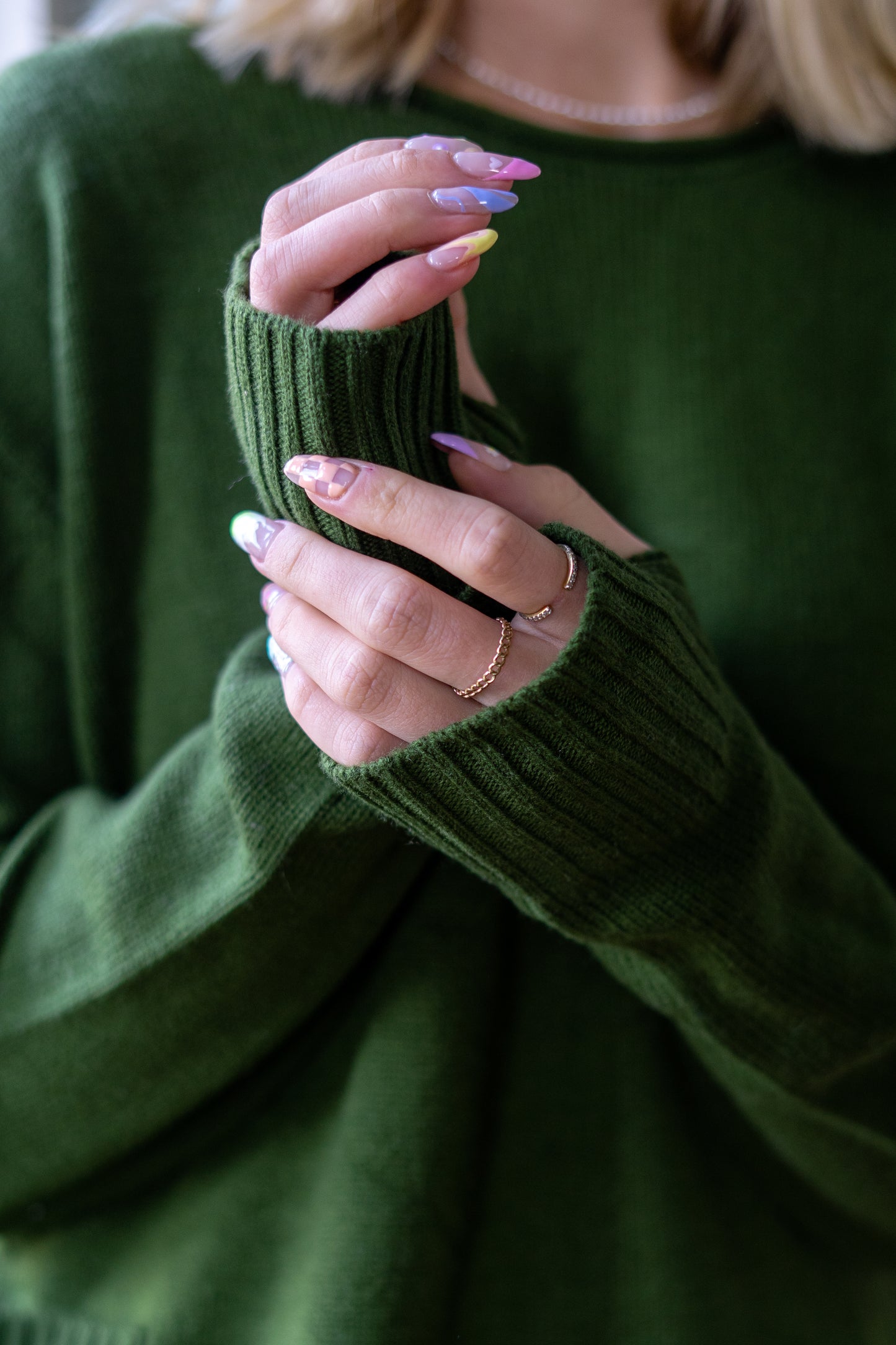Glennie Merino Wool Women's Knit Jumper - Rich Olive